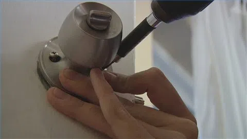 Lock Safe Services Meriden, CT 203-278-5066 - change-locks-service